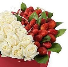 Complimentary gift card care instructions for flowers. White Roses Strawberries Heart Box Flowers Box London