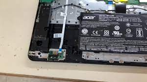 These can be found in keyboard, screen 6) if your bed have bedbugs or any other bugs and you put it on your bed at one point. Bedbugs Inside A Customer S Acer Chromebook Laptop Youtube