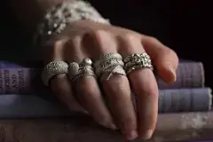 how-do-you-wear-a-stacked-ring