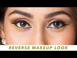 apply eyeshadow on lower lash line