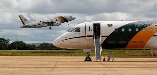 Governo proíbe autoridades de voarem para casa em avião da FAB - Brasil 247