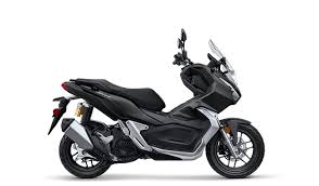 The honda adv 150 comes with cool features such as led headlight with positioning light, led taillight, and hazard lamp as well as the honda smart key system. 2021 Adv150 Overview Honda