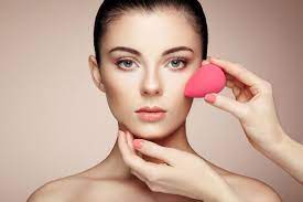 6 ways to use a makeup sponge