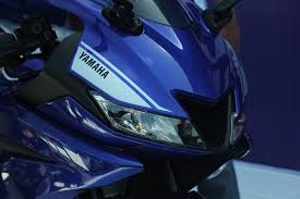Yamaha offers r15 v3.0 in 4 variants. New 2017 R15 V3 Pics Specs Engine Video Launch