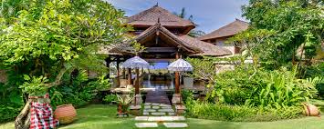 Alle unsere villen auf bali wurden mit sorgfalt ausgewählt, für einen angenehmen urlaub mit maßgeschneidertem mieten sie bei villanovo ihre villa auf bali. Sungai Tinggi Beach Villa Luxus Ferienhaus Bali Am Strand Landmark
