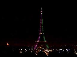 It was specifically intended as the grand entrance to the exposition and was not meant to be a permanent feature of thankfully for paris and france, the owners of the tower vetoed the decision and overruled de gaulle's decision. Eiffel Tower In Christmas Youtube