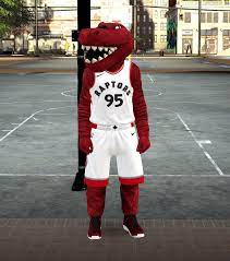 I understand having a learning curve in the game but if were agreeing that im playing a character that made it to the nba he should be able to drible the ball or atleast catch a pass without stopping. Nba 2k20 Mascot Event Glitch Xdg Mods