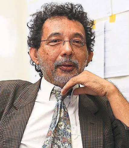 10 things about: Dr Harith Ahmad, lecturer, inventor and Distinguished Professor for 2014 | Malay Mail resmi