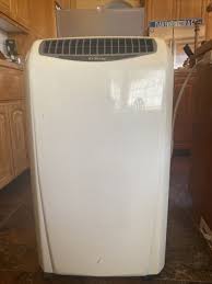 Looking like a small fridge, a very fancy portable air con and heater that will get along very well at your place and give you the hot or warm air you are expecting. Airemax Portable Air Conditioner Heater Dehumidifier 115v 14000 Btu 9000 Btu Doe For Sale Online Ebay