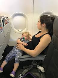 10 travel tips for flying pregnant
