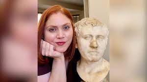 Video: Woman buys ancient Roman bust ...