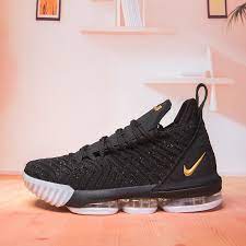 This colorway of the lebron 16 low is inspired by outkast's speakerboxxx/the love below double album that debuted during james's rookie season. Lebron 16 Black And Gold Mens Cheap Online