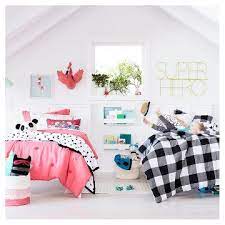 boy and girl shared bedroom