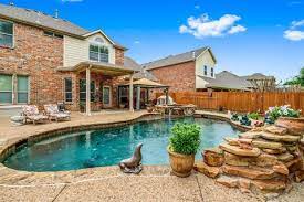 in arlington tx with swimming pool