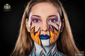 catwalk makeup artist bodypainting