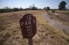 Homes on big lots could herald future for defunct AZ golf courses