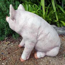 Pig Sitting Statue Figurine Garden