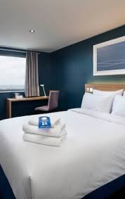 hotel travelodge london central tower