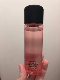 mac cosmetics cleanser gently off eye