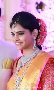 indian bride in diamond jewellery