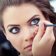 makeup mistakes that make your eyes