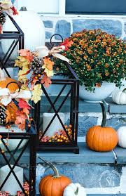 Outdoor Fall Decorating With Lanterns