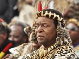 Kraliyet ailesinden yapılan açıklamada, diyabet hastalığı nedeniyle bir süredir hastanede. Death Obituary Rt Northwestimes Breaking News Zulu King Goodwill Zwelithini Who Had Been Admitted In Hospital For Diabetes Treatment Has