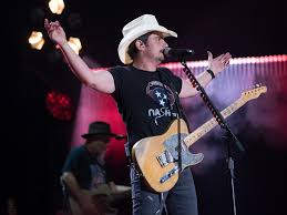 Most common industries in pikeville, ky (%). Brad Paisley Extends Weekend Warrior Tour Into 2018 With Dustin Lynch Lindsay Ell Chase Bryant Kixb Cm