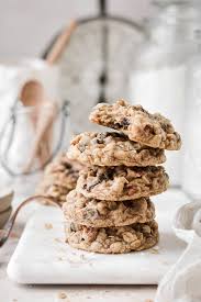 brown er oatmeal raisin cookies