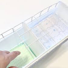 ワイヤーネットとプラダンで簡単 生理用品ストッカーをdiy 家がどんどん好きになる 整理収納 diy 生活便利アイテム プラダン 収納 アイデア 生理用品