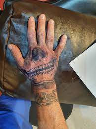 Main homme (délire)... - A.raok Tattoo Tatouage - Toulouse | Facebook