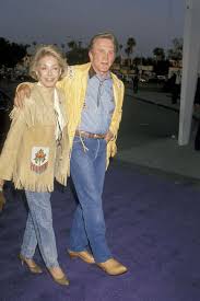 Douglas died at her home in beverly hills, according to he married anne buydens in 1954 after they met in paris while he was filming act of love and she was doing publicity. Kirk Douglas Wife Anne Buydens Love Story Kirk Anne Love Letters From 63 Year Marriage