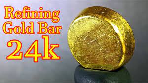 refining gold s into pure gold bar