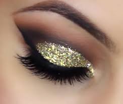 gold glitter cut crease smokey eye