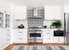 Looking for white kitchen cabinets? 21 White Kitchen Cabinets Ideas For Every Taste