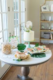 jungle theme baby shower tips and ideas