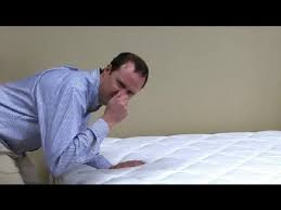 How to Clean a Mattress That Stinks : Mattresses - YouTube
