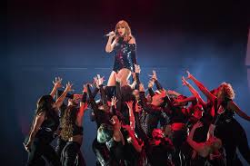 Review Taylor Swifts Juggernaut Reputation Tour Conquers