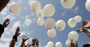 Un homenaje al cielo: Convocan a una suelta de globos para conmemorar a  víctimas del Covid-19 - Con Pacto