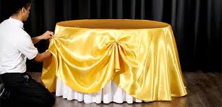 How To Easily Swag A Tablecloth Table Swags Wedding
