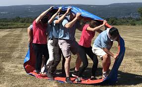 large group team building activities