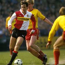 Met informatie over de club, spelers, competitie en het laatste nieuws. Feyenoord Forever Cruyff Never When Ajax Legend Crossed The Divide Johan Cruyff The Guardian