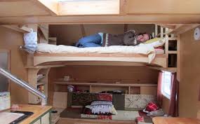 Whether your little ones are sharing a room or want more room to play, bunk beds are a great option. The 4 Best Family Camper Trailers With Bunk Beds In 2021 Kempoo