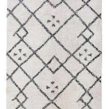 kilim geometric black white fringed rug