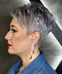 60 short hairstyles for women over 50