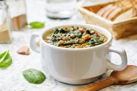Kuah sop cenderung bening dengan rasa yang segar di lidah. Resep Vegetarian Lentil Sayur Kentang Dengan Bayam Dan Wortel