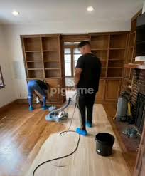 wooden floor sanding and polishing in