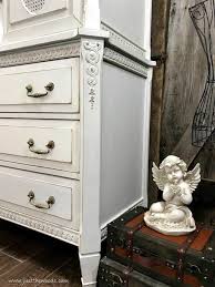 how to distress painted furniture for a