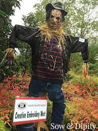 33 cool scarecrow ideas