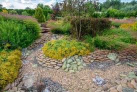 how to build a dry creek bed design
